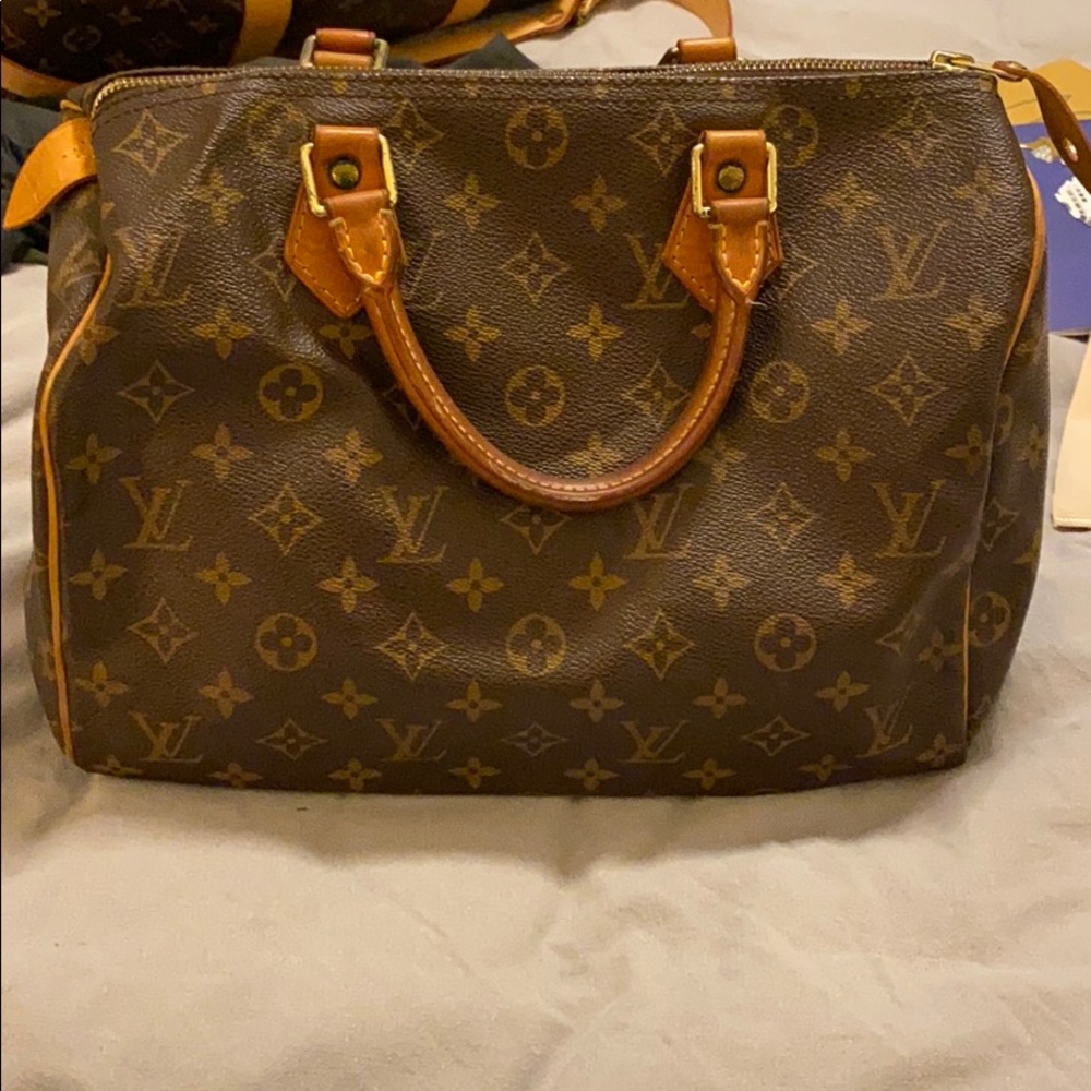 Louis Vuitton Speedy